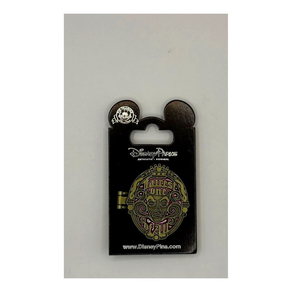 Disney Parks Evil Queen Fairest One of All Hinged Mirror Pin Snow White NWT